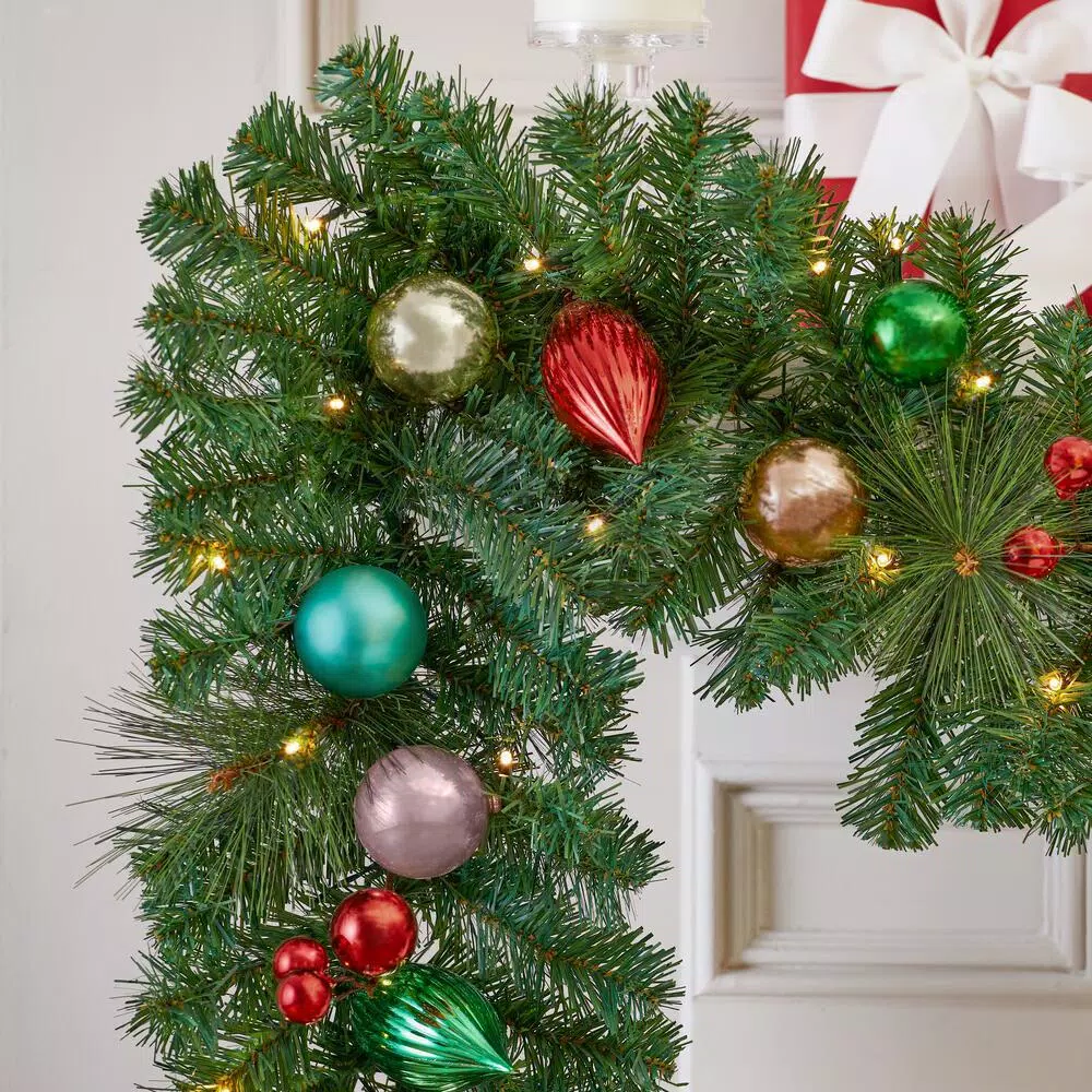 Home Accents Holiday 9 Ft. Fantasleigh Battery Operated Pre-Lit LED Artificial Christmas Garland 7 Home Accents Holiday 9 Ft. Fantasleigh Battery Operated Pre-Lit LED Artificial Christmas Garland - Image 5