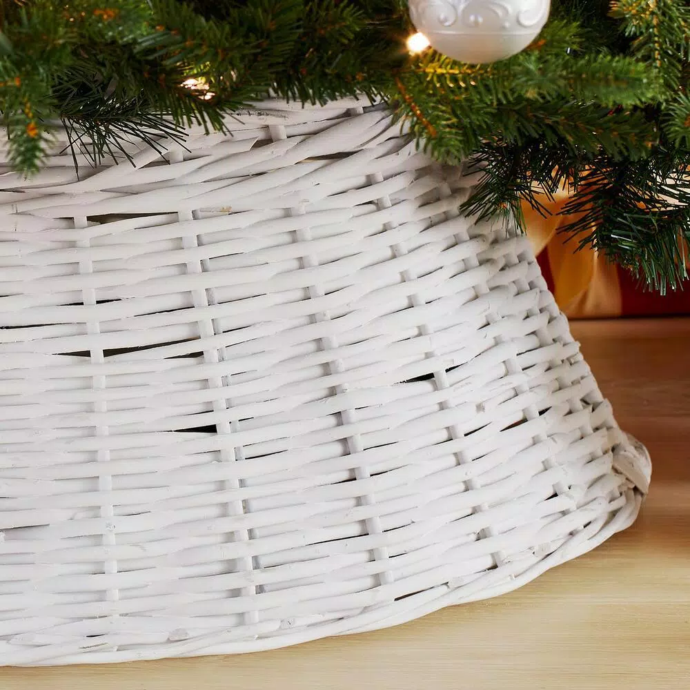 Home Accents Holiday 27 In. D White Wicker Christmas Tree Collar 7 Home Accents Holiday 27 In. D White Wicker Christmas Tree Collar - Image 6