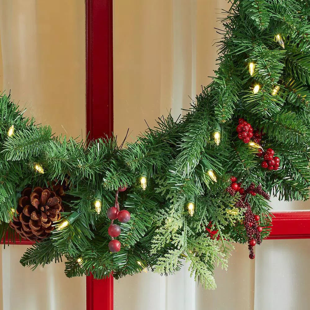 Home Accents Holiday 30 In. Winslow Fir Battery Operated Pre-lit Artificial Christmas Wreath With 175 Tips And 50 Warm White Lights 6 Home Accents Holiday 30 In. Winslow Fir Battery Operated Pre-lit Artificial Christmas Wreath With 175 Tips And 50 Warm White Lights - Image 4